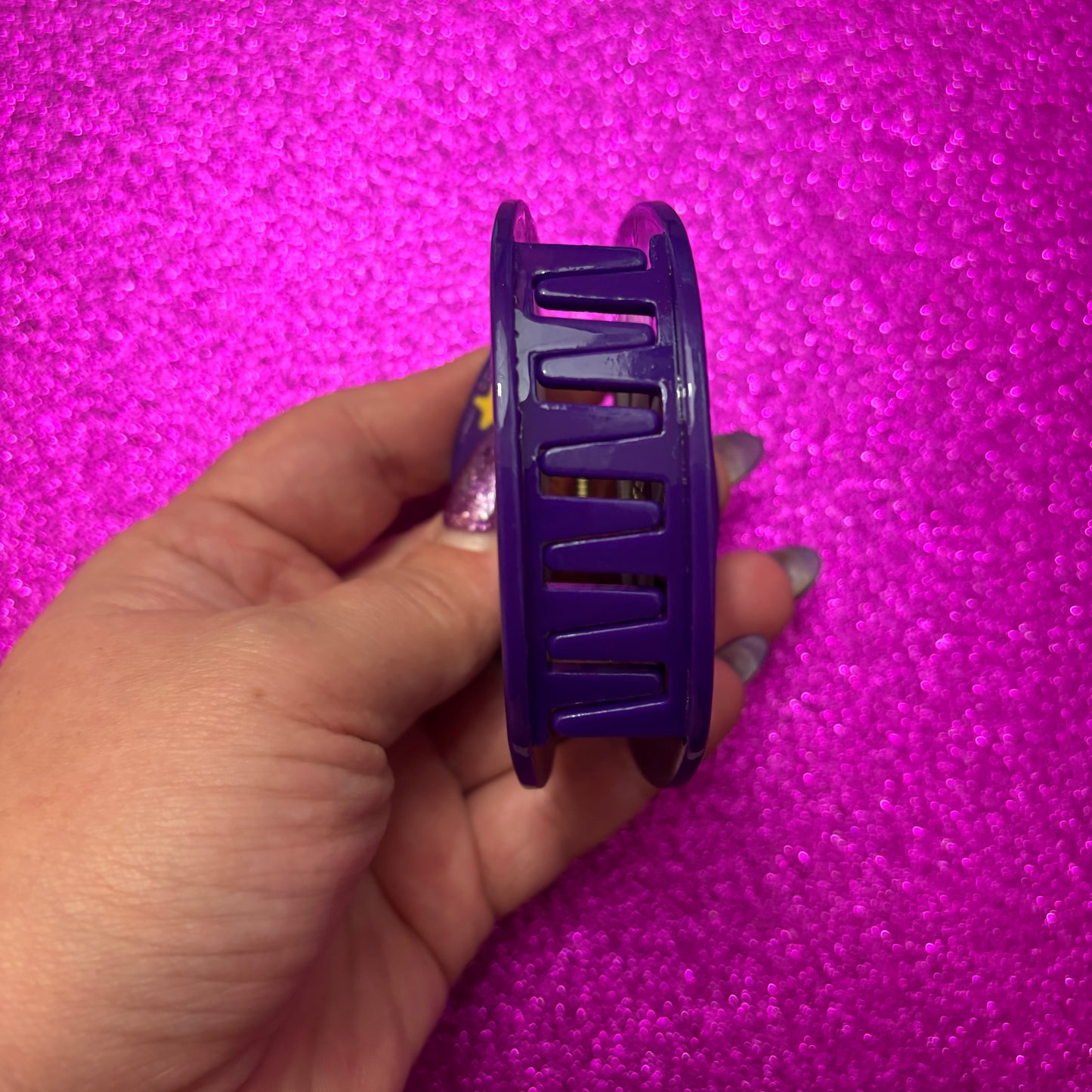 Book It Small Claw Clip
