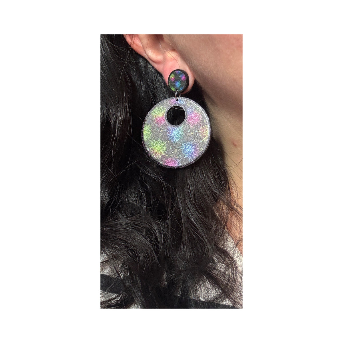 Neon Spiderweb Print Retro Round Drop Earrings