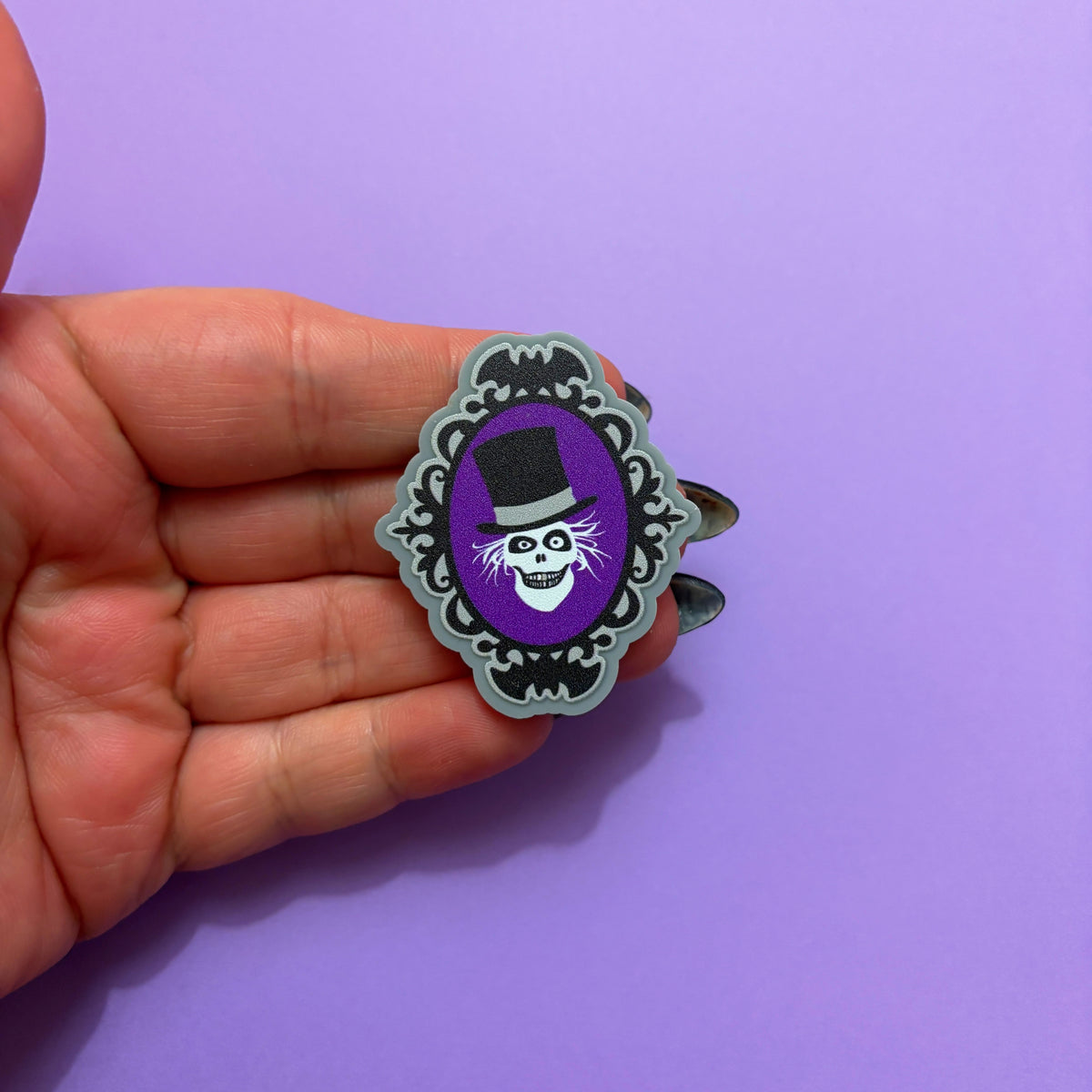 Hat Box Cameo Pin