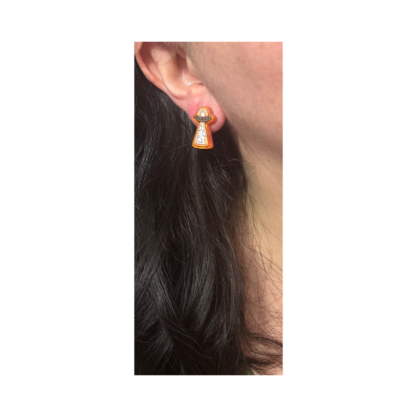 Spooky Ghost Saucer Post Earrings
