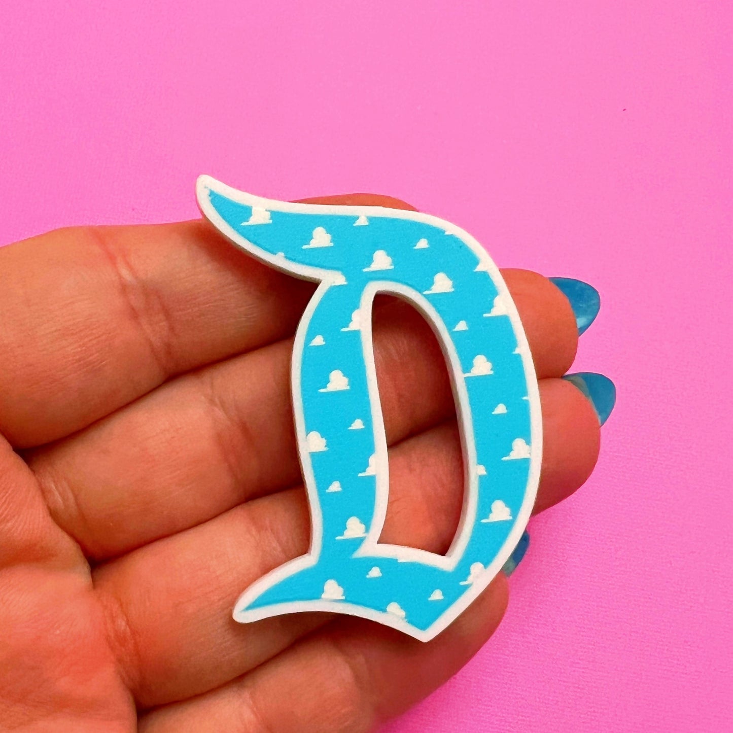 Clouds Retro “D” Pin Brooch