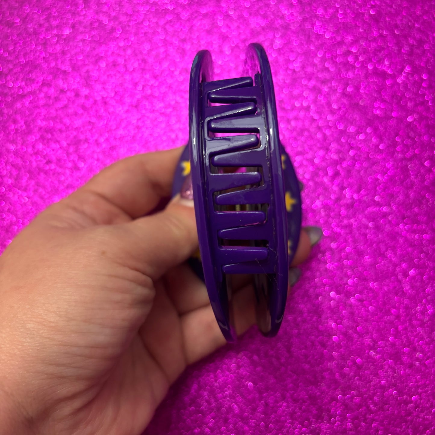 Book It Large Claw Clip