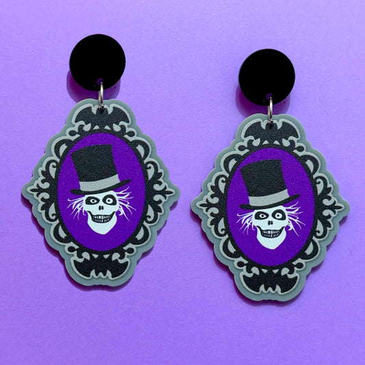 Hat Box Cameo Drop Earrings