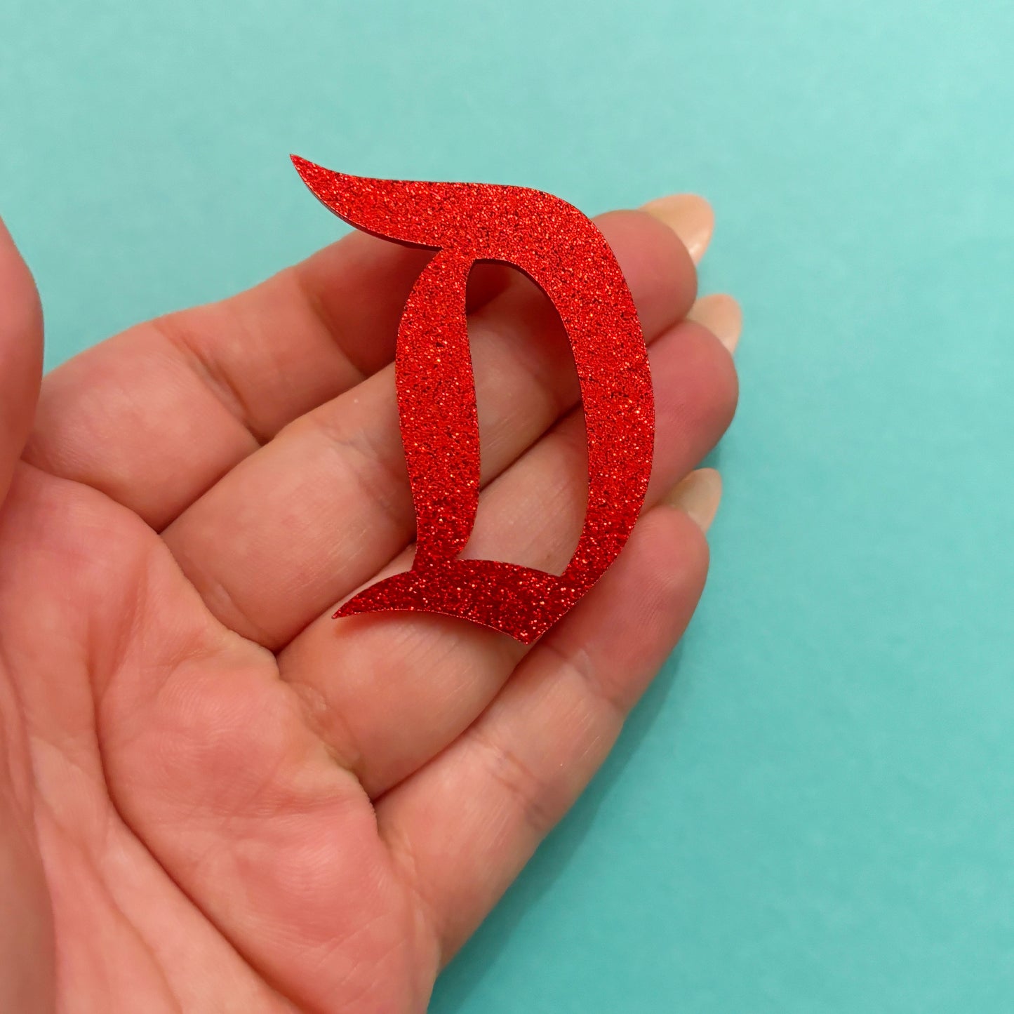 Glitter Red Retro “D” Pin Brooch