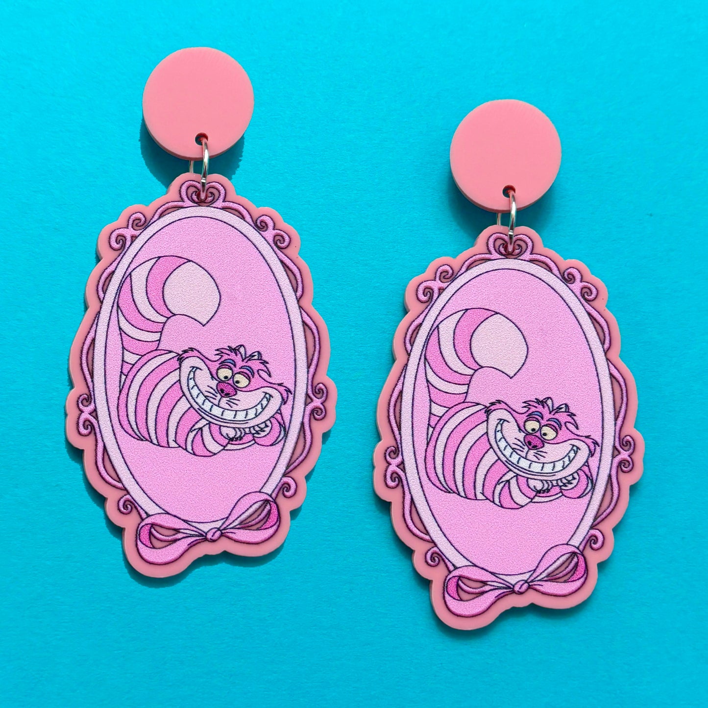 Grinning Cat Cameo Drop Earrings