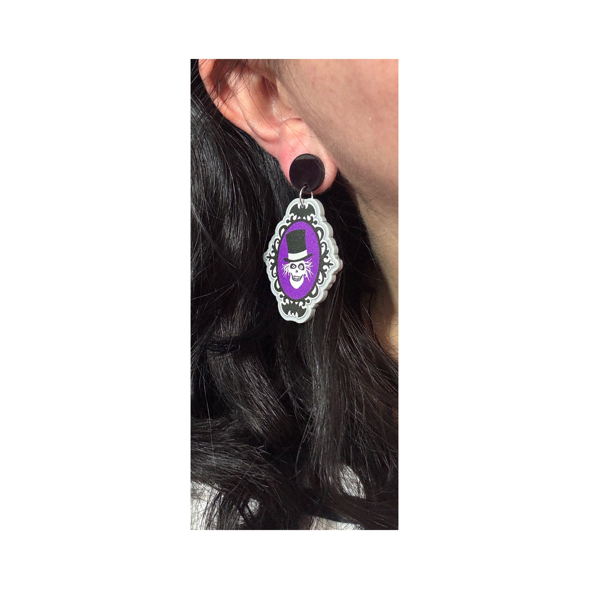 Hat Box Cameo Drop Earrings