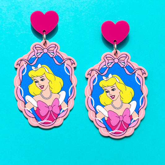 Cindy Cameo Drop Earrings