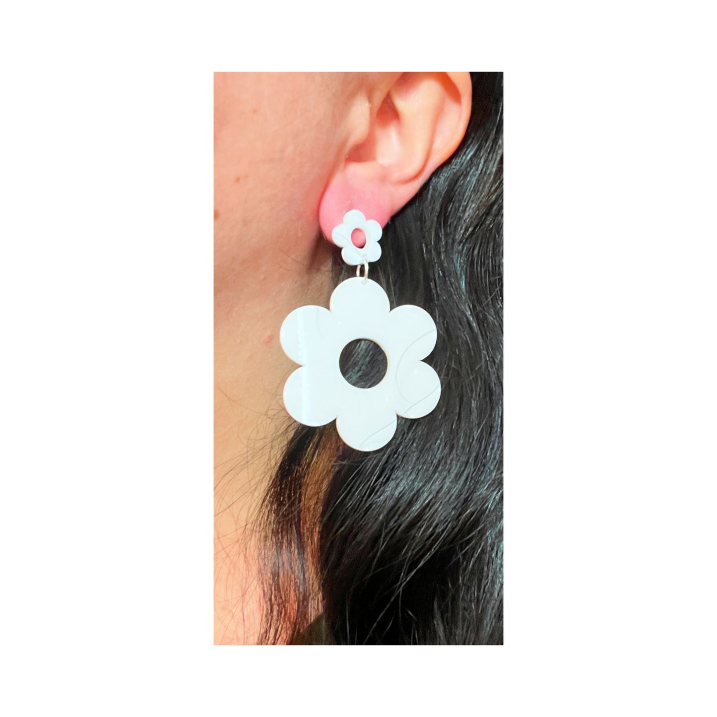 White Retro Double Flower Acrylic Drop Earrings