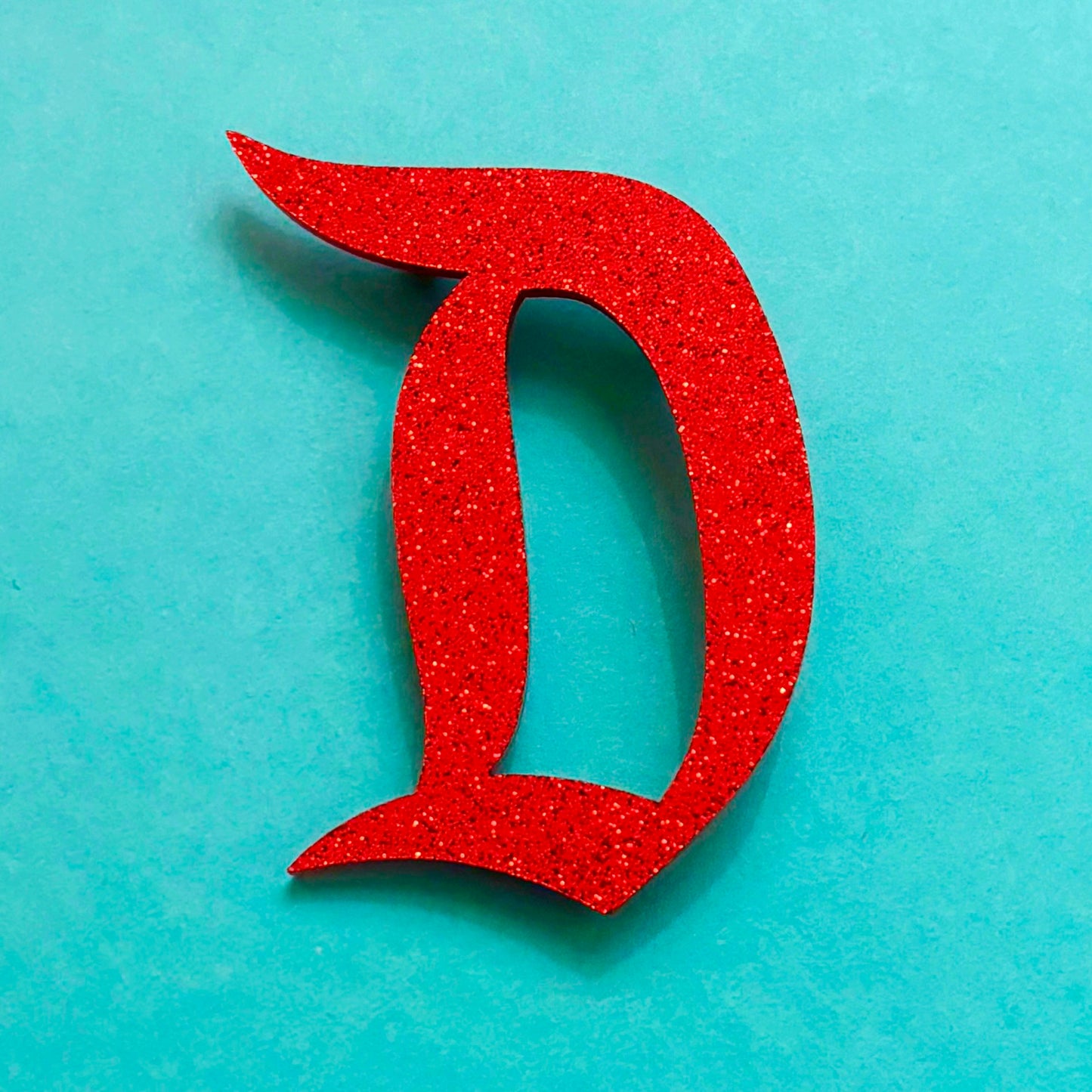 Glitter Red Retro “D” Pin Brooch